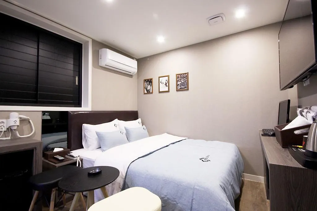 Gran Hotel Pusan Motel